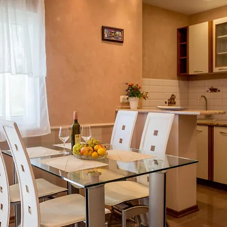 Grande Apartments Tivat Exterior photo